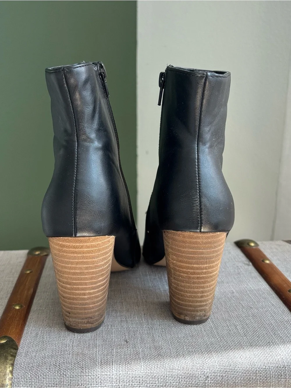Carlos Santana Black Leather Pointed Ankle Booties